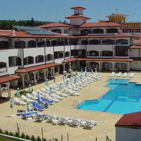 Selena Complex Hotel Pantai Sunny Luaran gambar