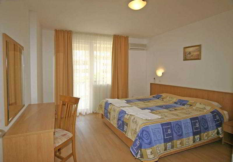 Selena Complex Hotel Pantai Sunny Luaran gambar